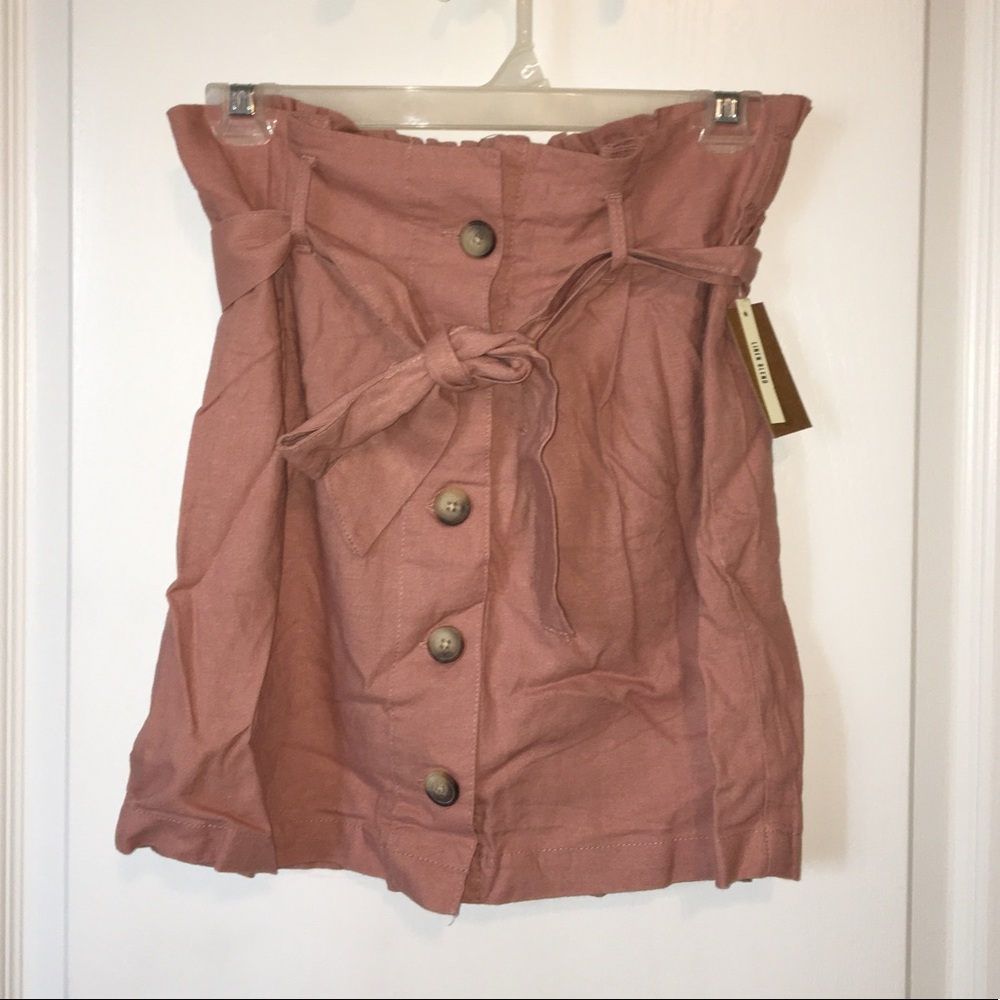 Streetwear society pink button skirt!